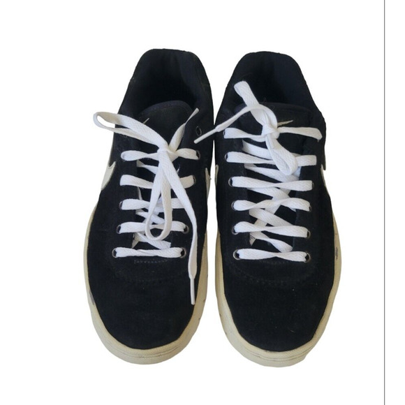 Athletic_Shoes